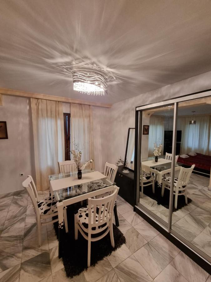 Tsar Simeon, 2 Bedroom, Living Room And Fireplace Sofia Exterior foto